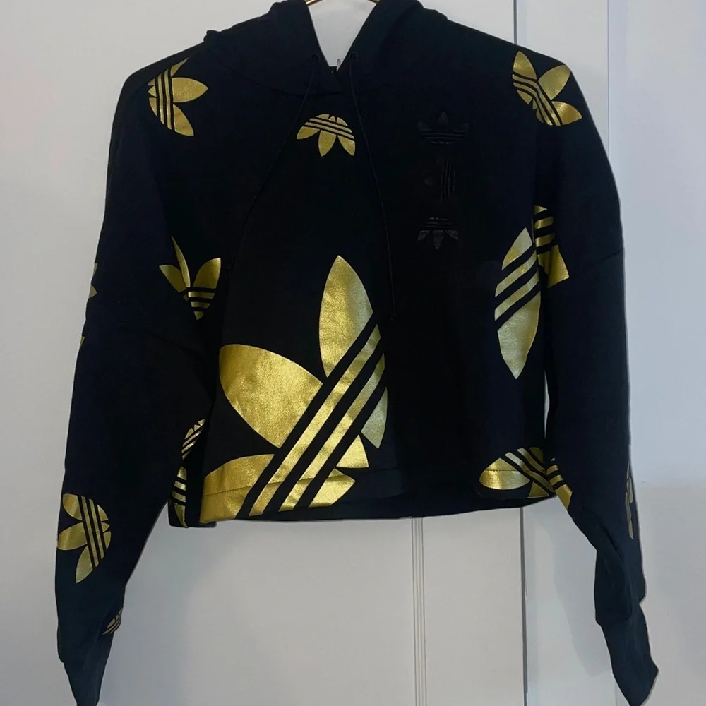 adidas sweatshirt | xs gold logo - Picture 10 of 15